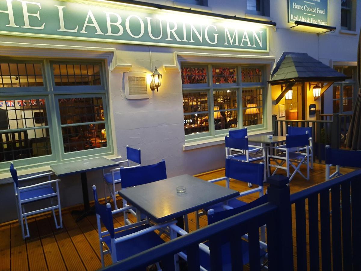 The Labouring Man Hotel Coldwaltham Buitenkant foto